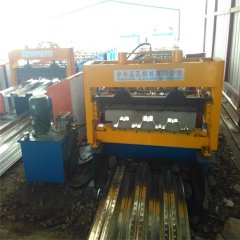 600-1025樓承板機(jī)